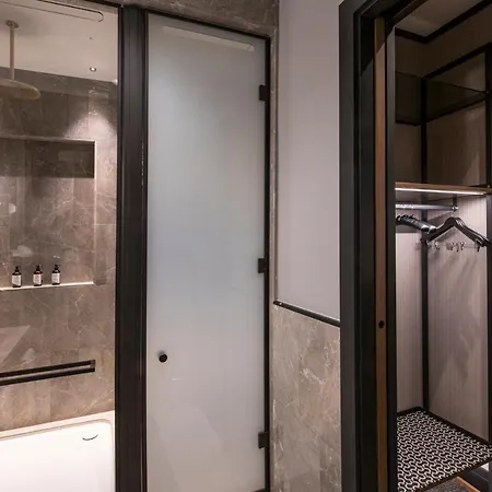 Umiltà 36 Hotel 5*